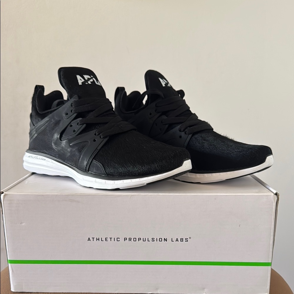APL Ascend Women’s Black Pony Hair Sneakers